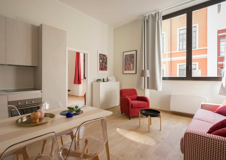 City flat with balcony